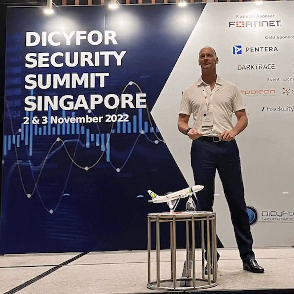 Serge Christiaans is Singapore's most requested speaker on aviation cybersecurity and airplane cybersafety.